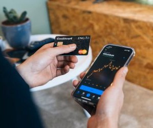 Crypto เทียบกับ Forex: ความแตกต่างที่สำคัญอธิบาย